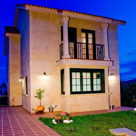 Holiday home Casa Currovello. On The Coast Of The Vela Peninsula Of Morrazo. Pontevedra