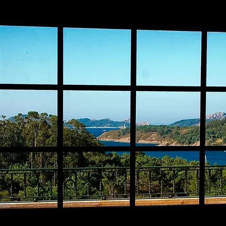 Casa Currovello. On The Coast Of The Vela Peninsula Of Morrazo. Pontevedra